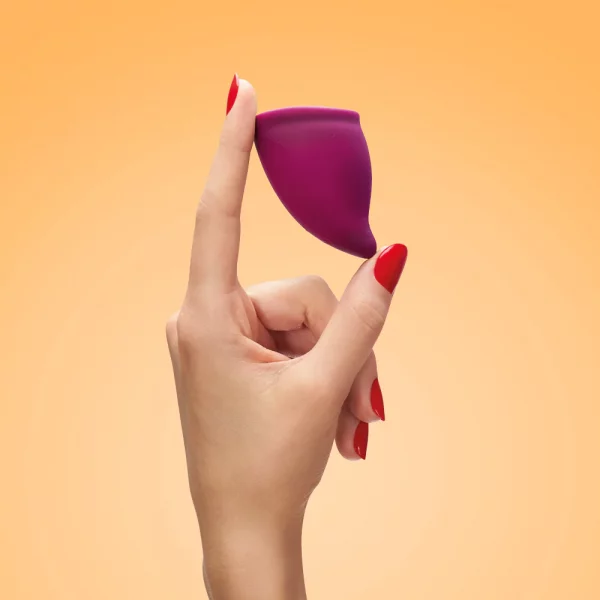 FUN-CUP-SIZE-B-grape_Menstrual-Cup-Handshot