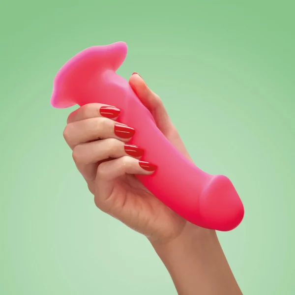 THE-BOSS-Realistic-Dildo-Pink-Handshot